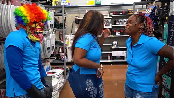 Walmart Employes Of The Month Goes To ...